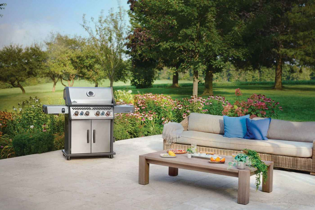 Napoleon Patio Elegance Gas Grill Rogue PRO‑S 525 RSIB with Infrared Side and Rear Burners
